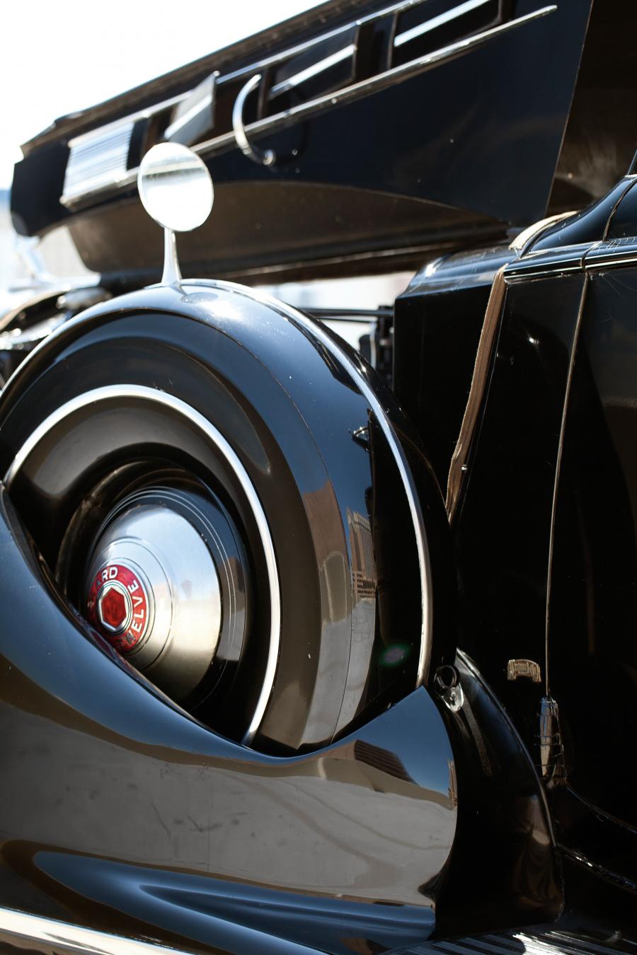  Packard Twelve All-Weather Cabriolet by Brunn 1938 года  (фото 10 из 25)
